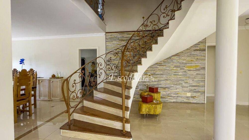 Sobrado, 4 quartos, 598 m² - Foto 1