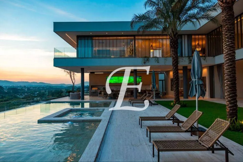 Casa, 6 quartos, 3323 m² - Foto 1
