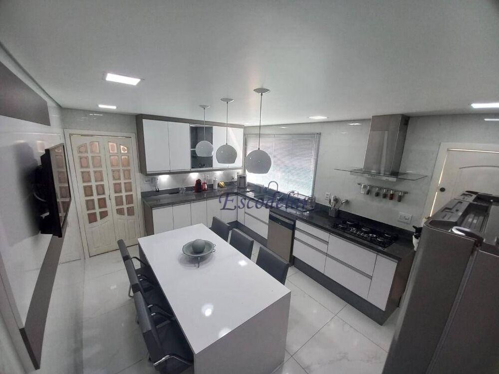 Sobrado, 3 quartos, 199 m² - Foto 1