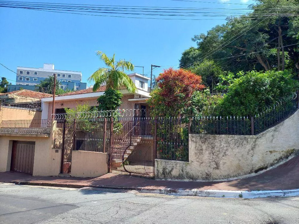 Sobrado à venda com 3 quartos, 1774m² - Foto 1