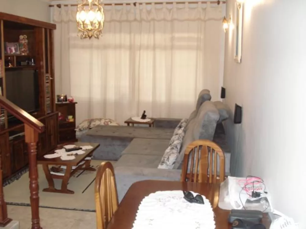 Sobrado à venda com 3 quartos, 120m² - Foto 1