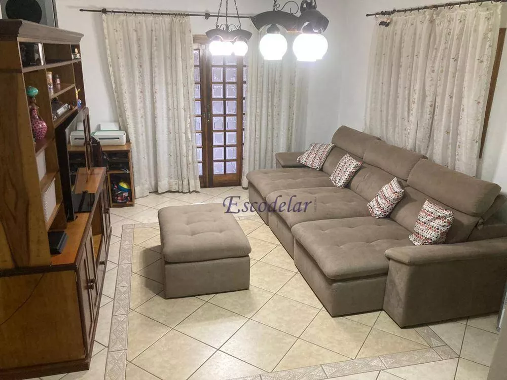 Sobrado à venda com 3 quartos, 220m² - Foto 1