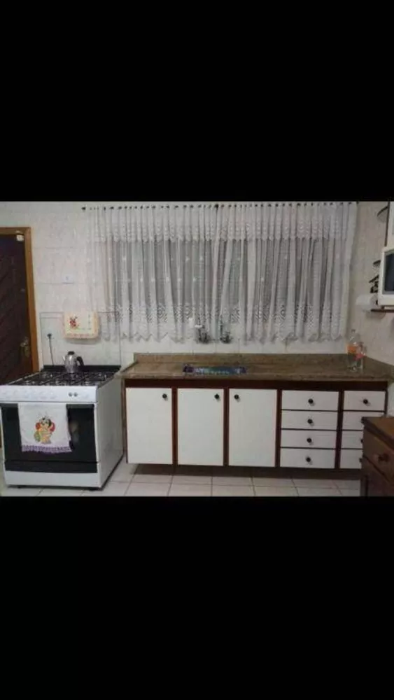 Sobrado à venda com 3 quartos, 220m² - Foto 4