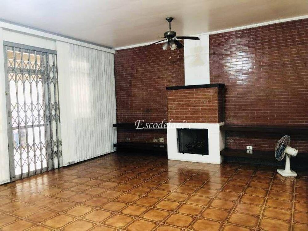 Sobrado, 3 quartos, 303 m² - Foto 1