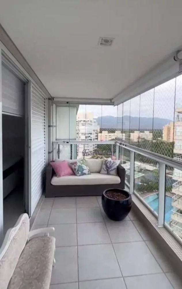 Apartamento à venda com 3 quartos, 133m² - Foto 1