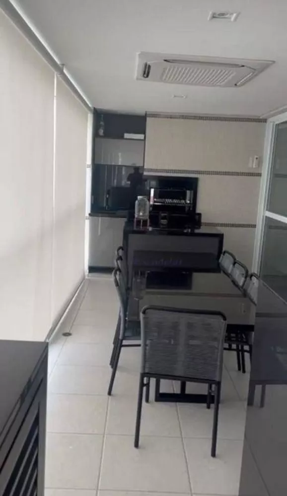 Apartamento à venda com 3 quartos, 133m² - Foto 4