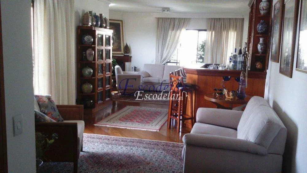 Apartamento, 4 quartos, 216 m² - Foto 1