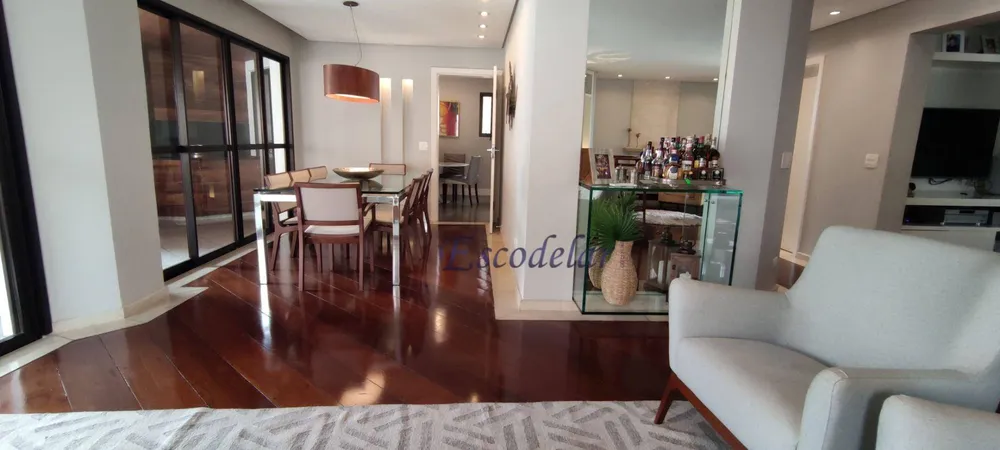 Apartamento, 3 quartos, 244 m² - Foto 2
