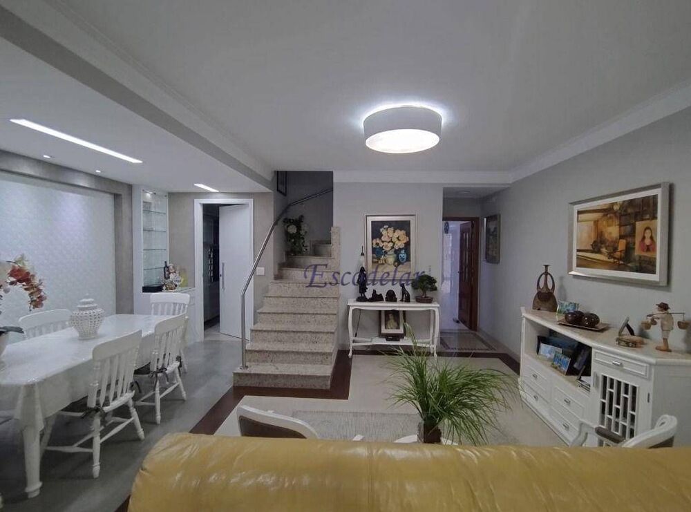 Sobrado, 3 quartos, 201 m² - Foto 2