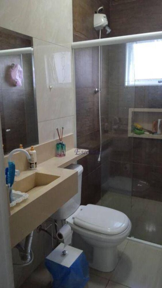 Casa, 3 quartos, 230 m² - Foto 1