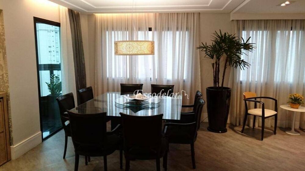 Apartamento, 3 quartos, 223 m² - Foto 1
