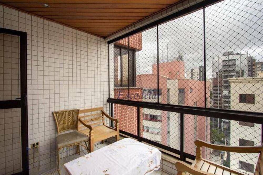 Apartamento, 4 quartos, 220 m² - Foto 2