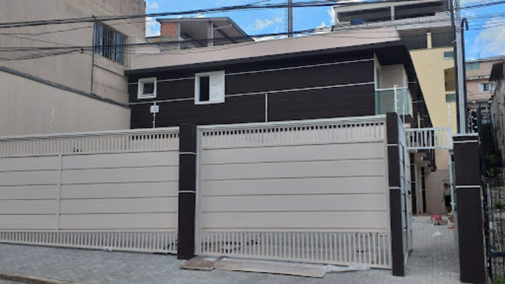 Sobrado à venda com 2 quartos, 65m² - Foto 1