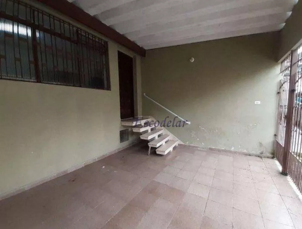 Casa à venda com 4 quartos, 200m² - Foto 1