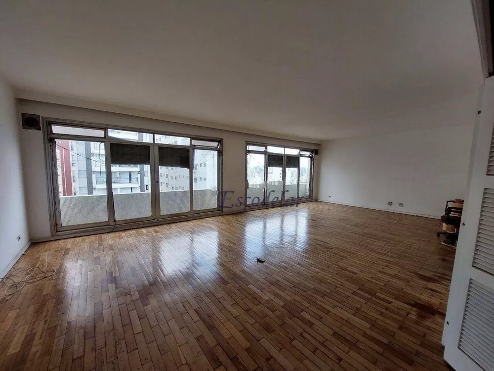 Apartamento à venda com 3 quartos, 300m² - Foto 1