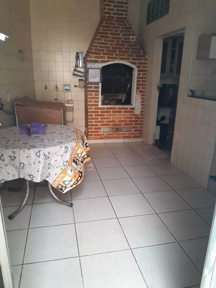 Sobrado à venda com 3 quartos, 300m² - Foto 13