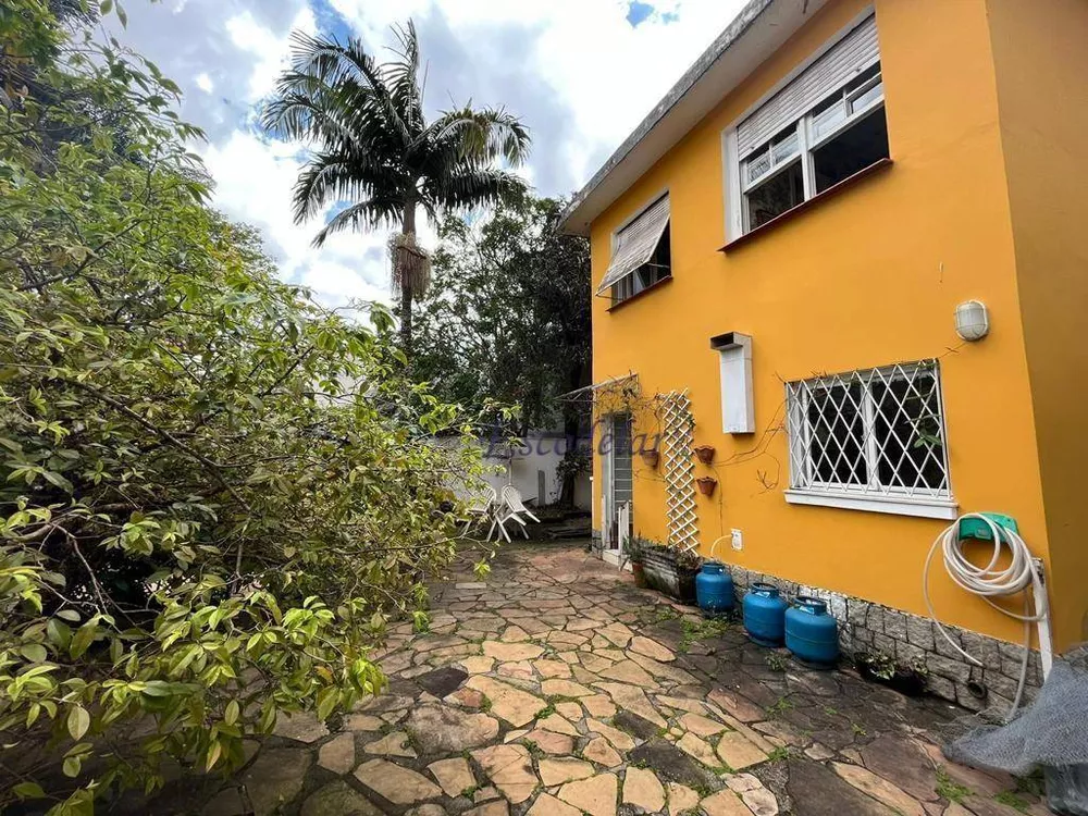 Casa para alugar com 4 quartos, 320m² - Foto 3