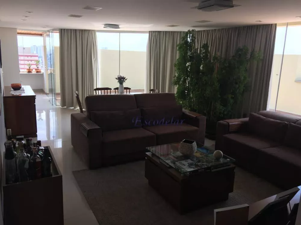 Cobertura à venda com 3 quartos, 210m² - Foto 1