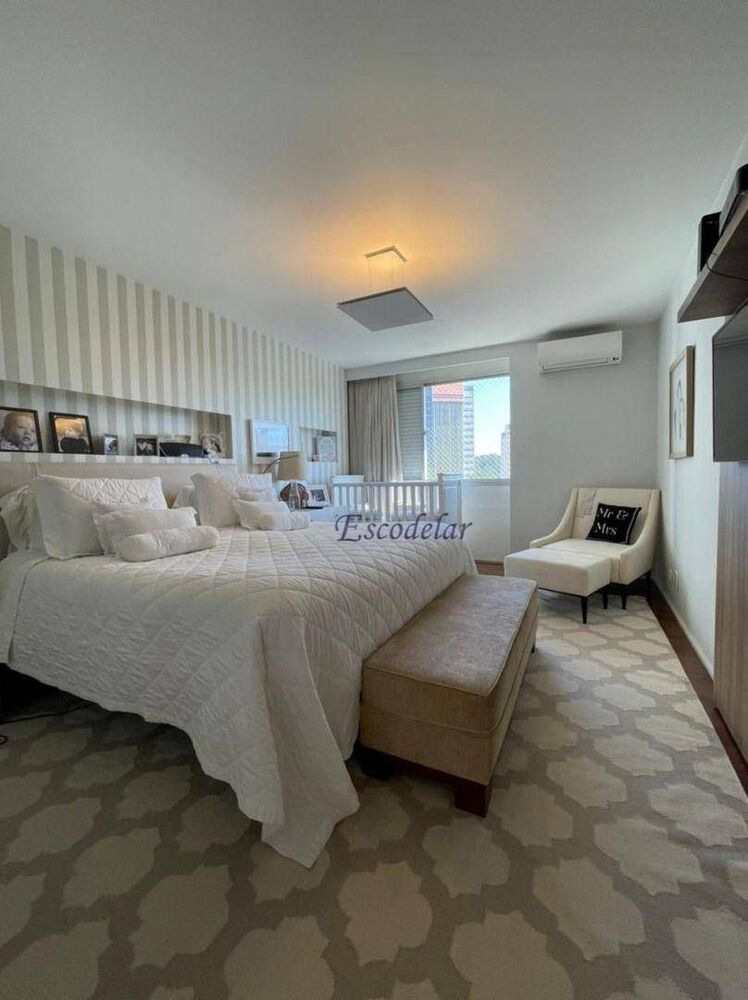 Apartamento, 3 quartos, 359 m² - Foto 1