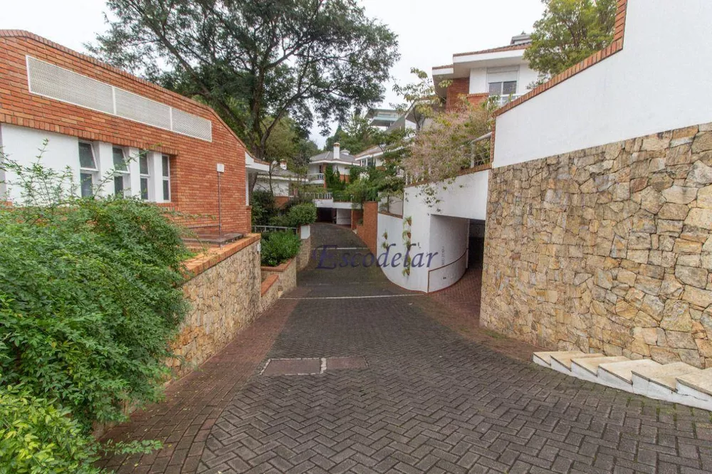 Casa de Condomínio à venda com 4 quartos, 620m² - Foto 4