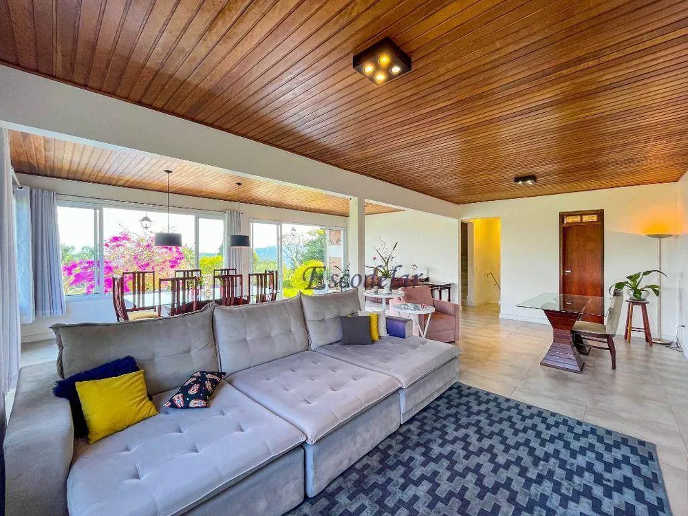 Casa, 3 quartos, 250 m² - Foto 6