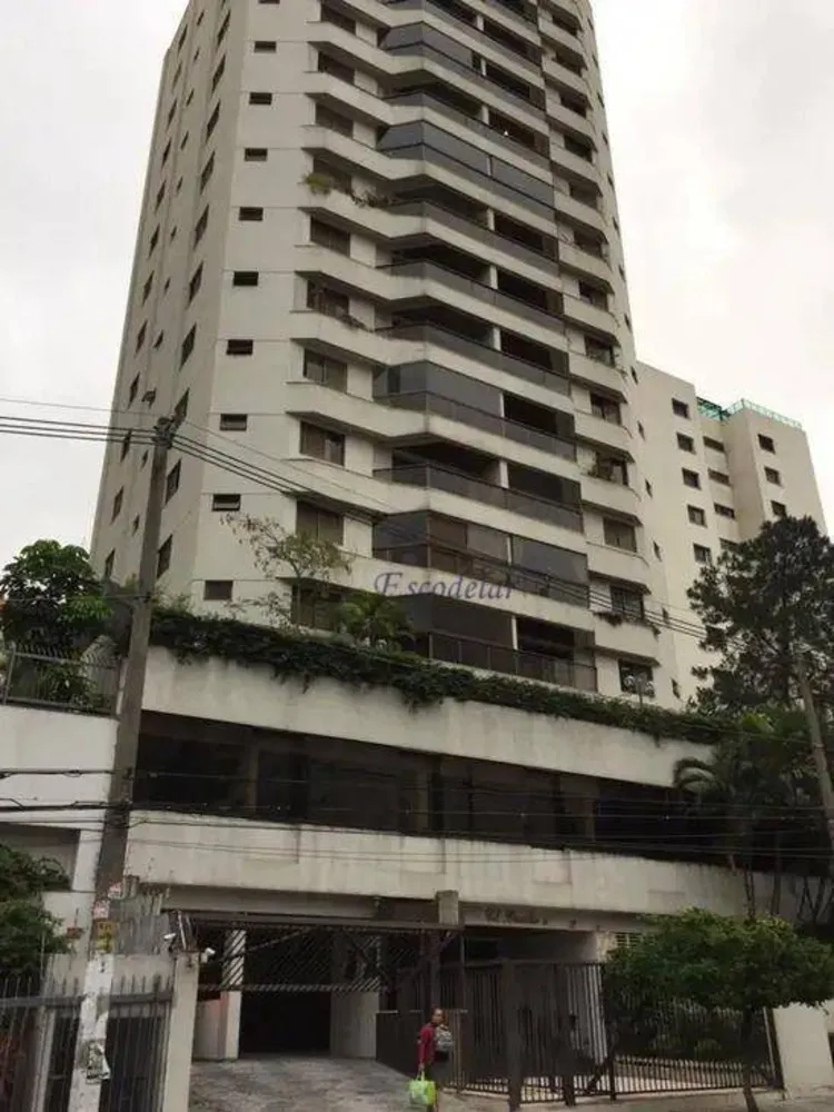 Apartamento, 3 quartos, 140 m² - Foto 1