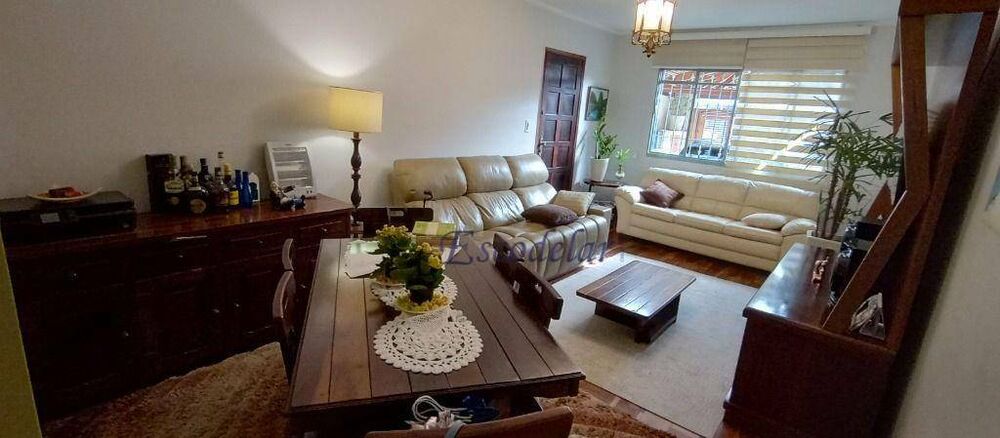 Casa, 4 quartos, 149 m² - Foto 1