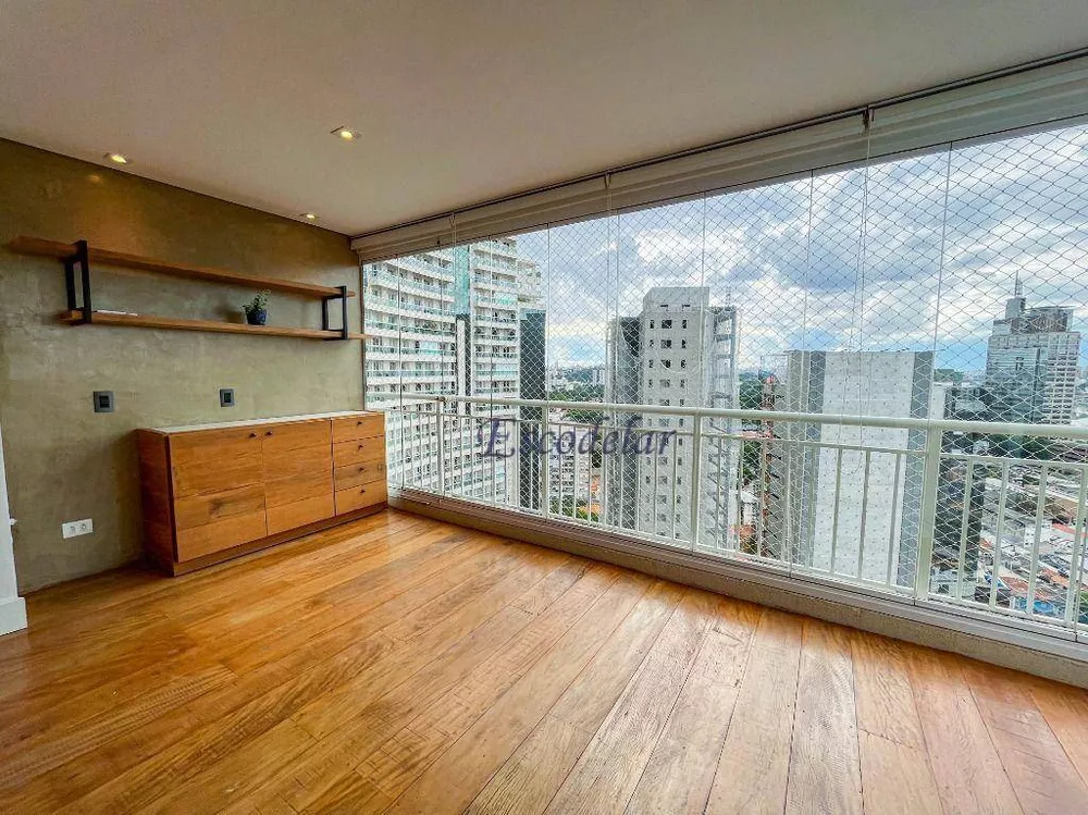 Apartamento à venda com 2 quartos, 70m² - Foto 1