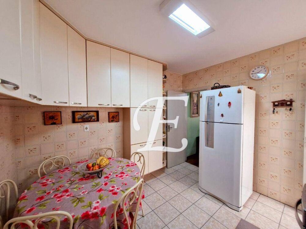 Casa, 5 quartos, 210 m² - Foto 9