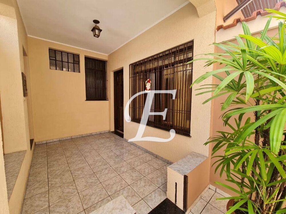 Casa, 5 quartos, 210 m² - Foto 2