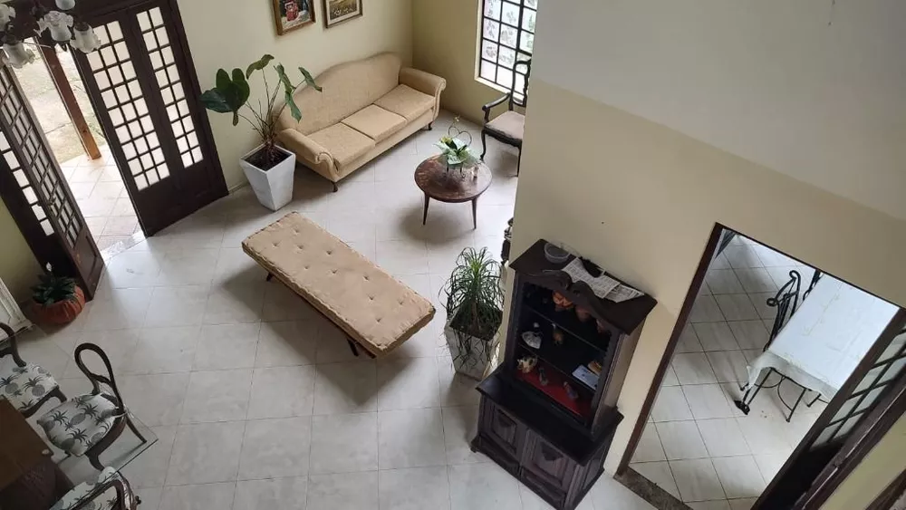 Casa de Condomínio à venda com 5 quartos, 232m² - Foto 2