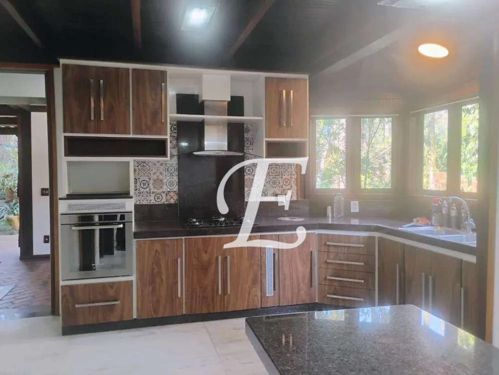 Casa, 4 quartos, 219 m² - Foto 2