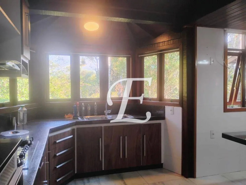 Casa, 4 quartos, 219 m² - Foto 3