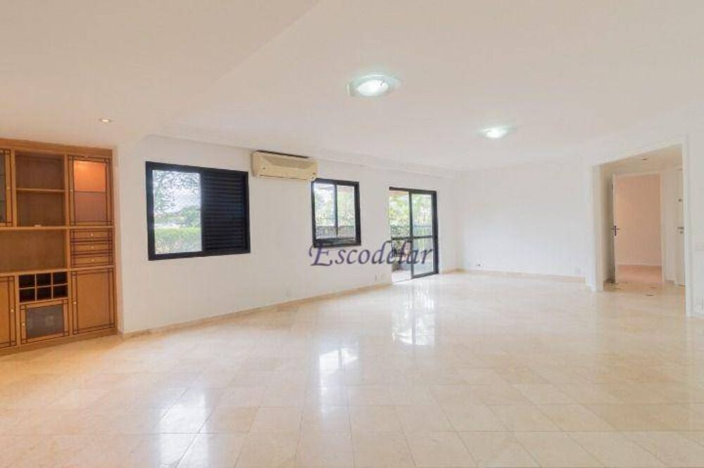 Apartamento, 3 quartos, 230 m² - Foto 1
