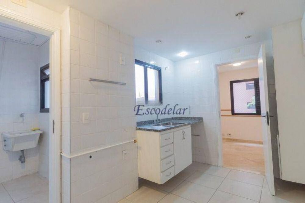 Apartamento, 3 quartos, 230 m² - Foto 3