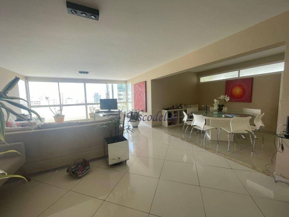 Apartamento, 3 quartos, 169 m² - Foto 2