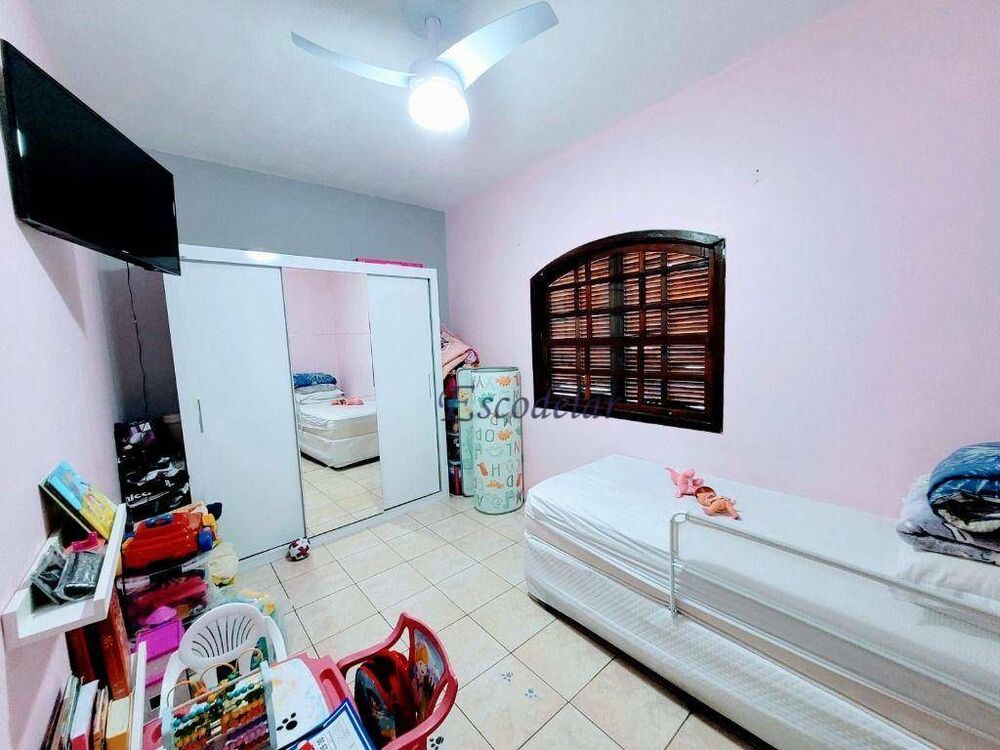 Casa, 5 quartos, 285 m² - Foto 3