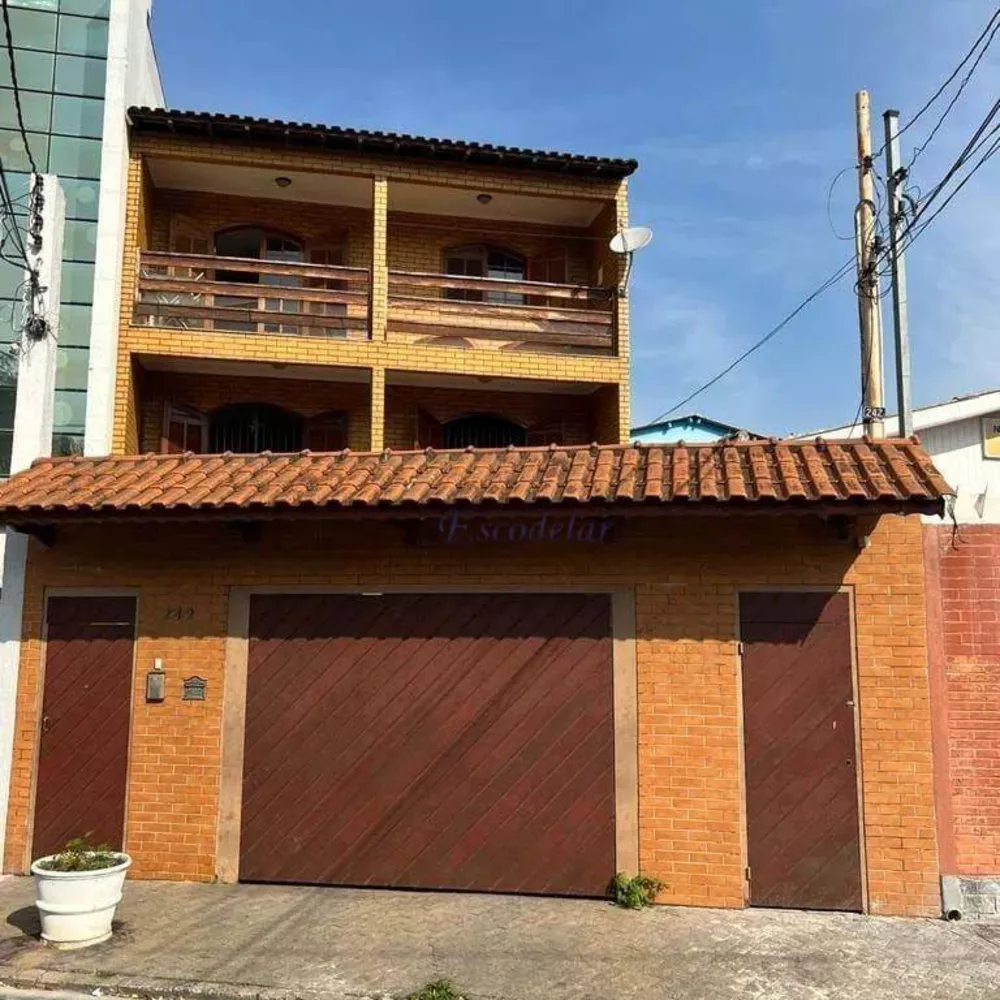 Sobrado à venda com 2 quartos, 180m² - Foto 2