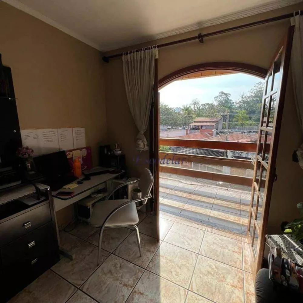 Sobrado à venda com 2 quartos, 180m² - Foto 3