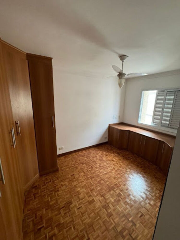 Apartamento à venda com 2 quartos, 70m² - Foto 1