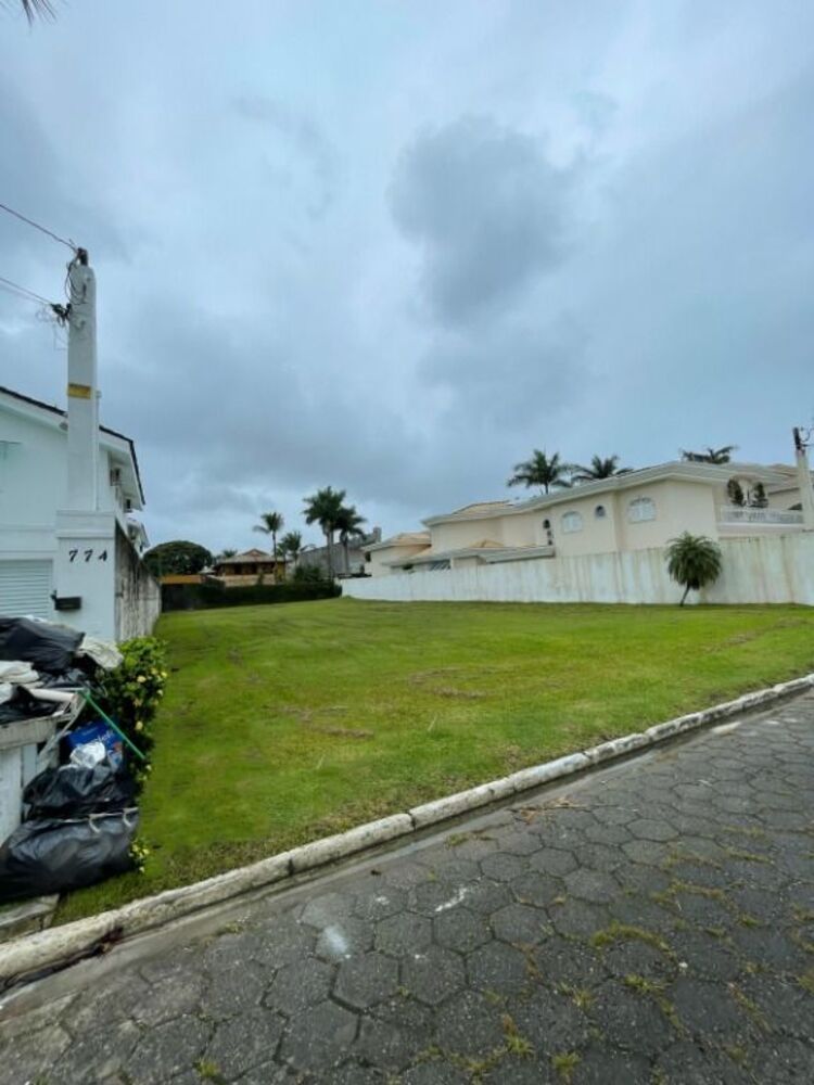 Loteamento e Condomínio, 1000 m² - Foto 2