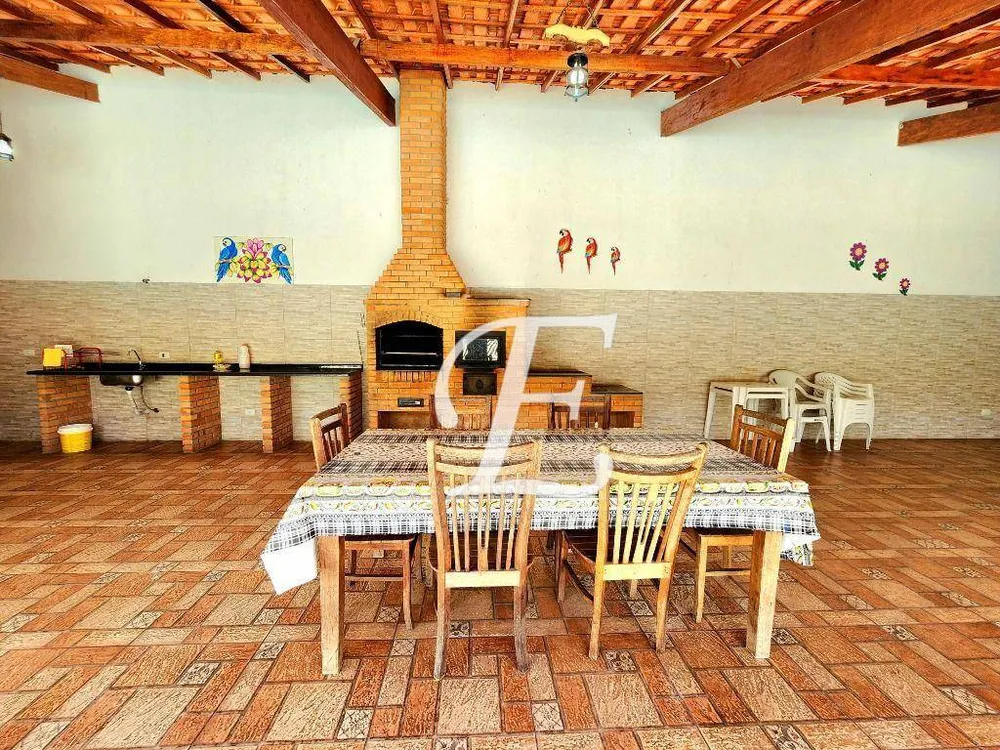 Chácara, 3 quartos, 4500 m² - Foto 1