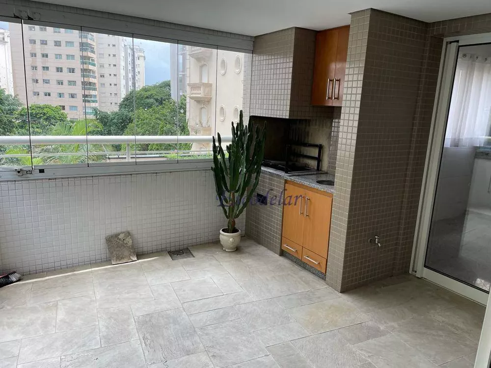 Apartamento à venda com 4 quartos, 303m² - Foto 2