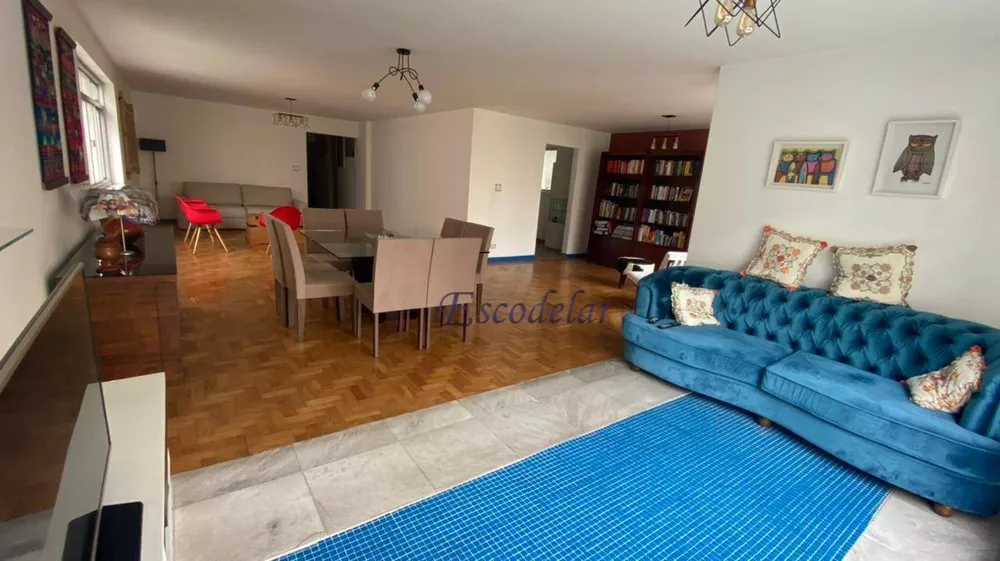 Apartamento à venda com 3 quartos, 210m² - Foto 2