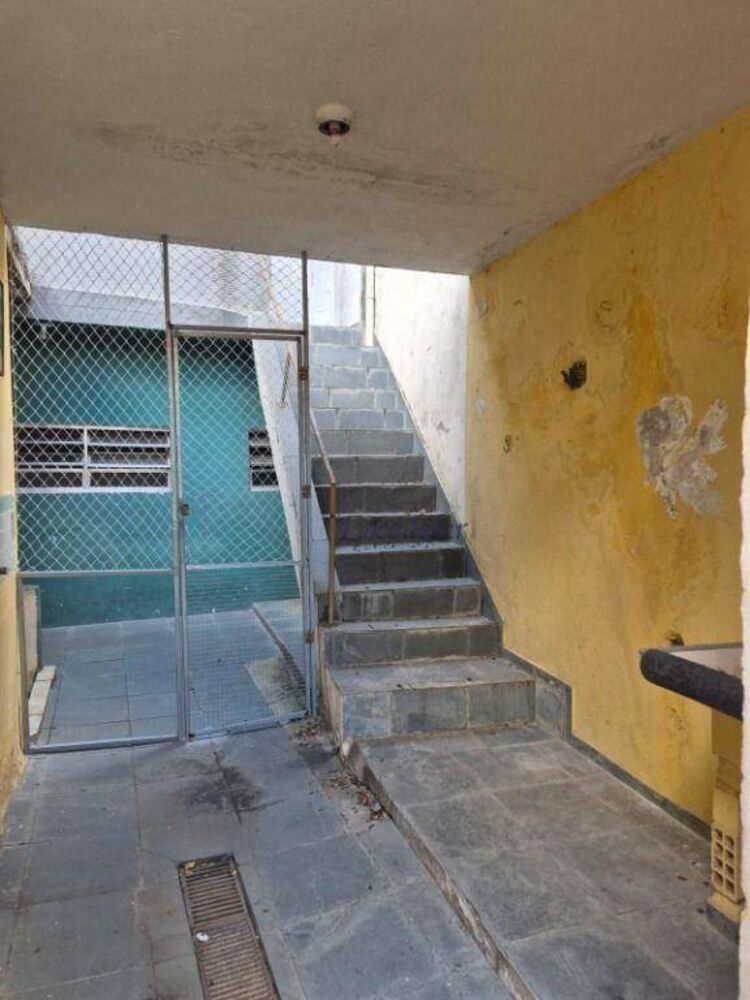 Casa, 6 quartos, 191 m² - Foto 4