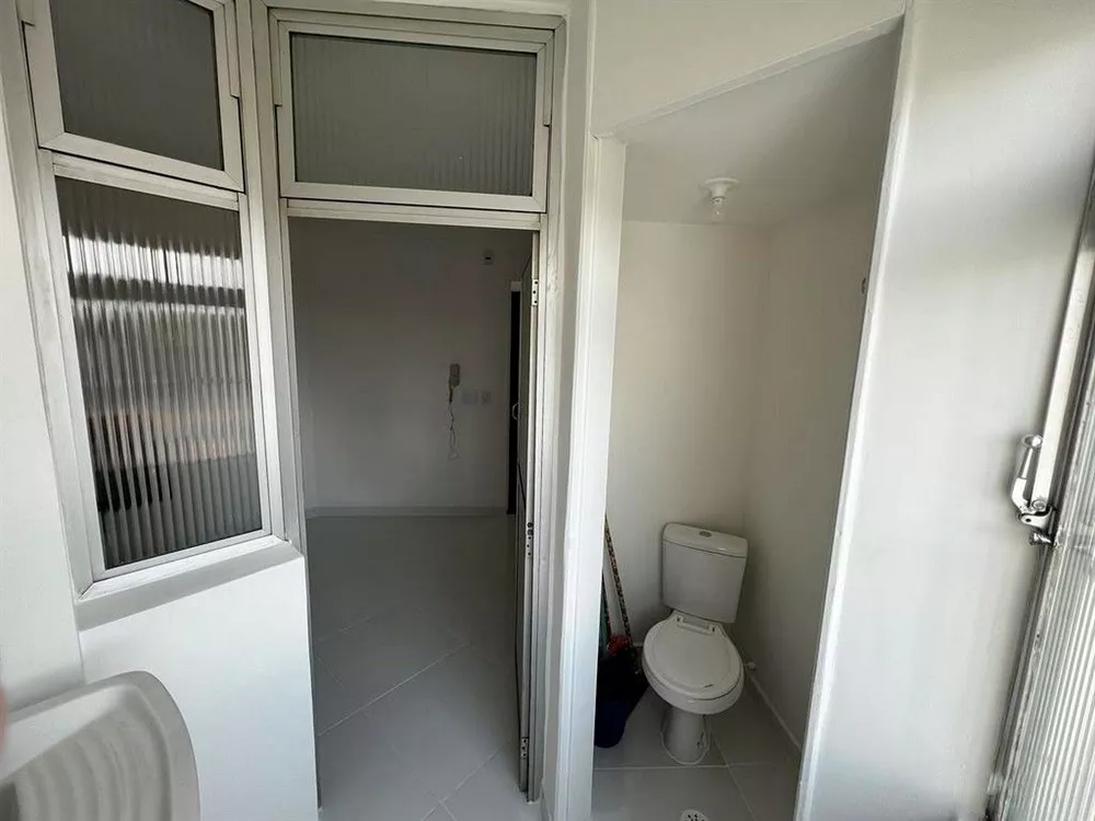 Apartamento à venda com 2 quartos, 62m² - Foto 11