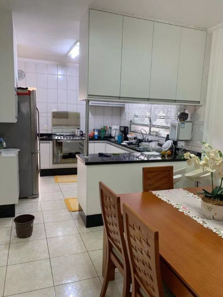 Sobrado à venda com 3 quartos, 162m² - Foto 2