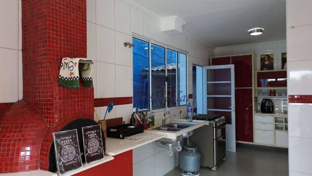Casa, 4 quartos, 215 m² - Foto 23