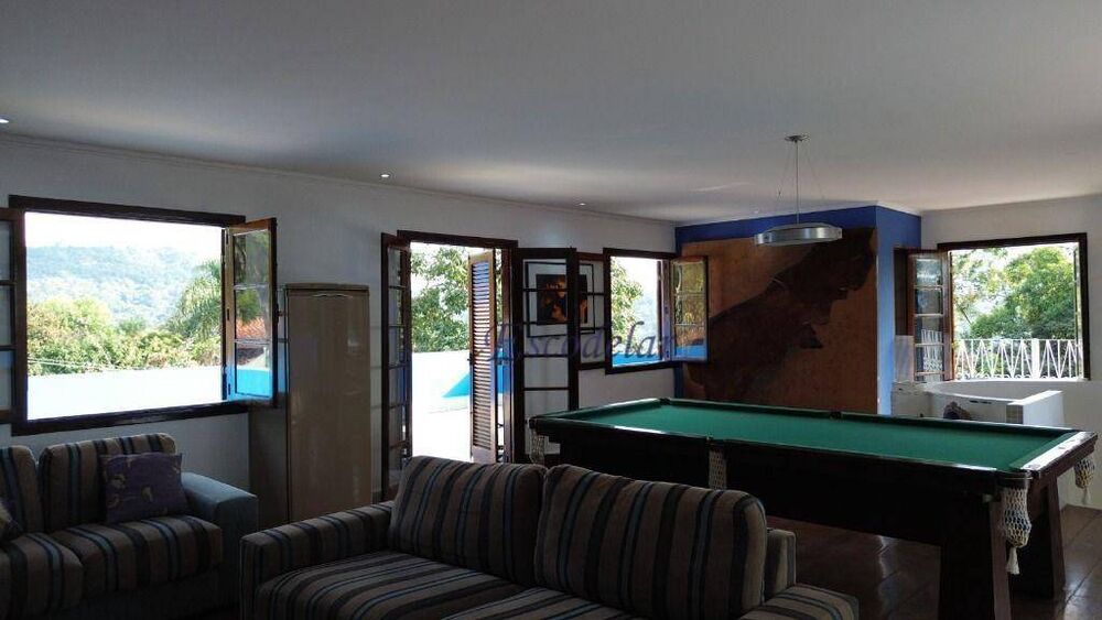 Casa, 4 quartos, 215 m² - Foto 2