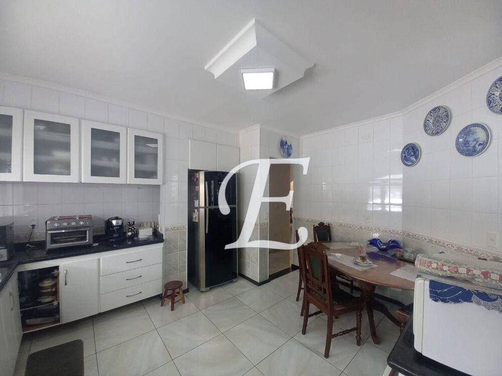 Sobrado, 4 quartos, 256 m² - Foto 4